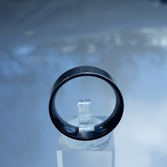 Titanium wedding ring - Picture 3 of 5